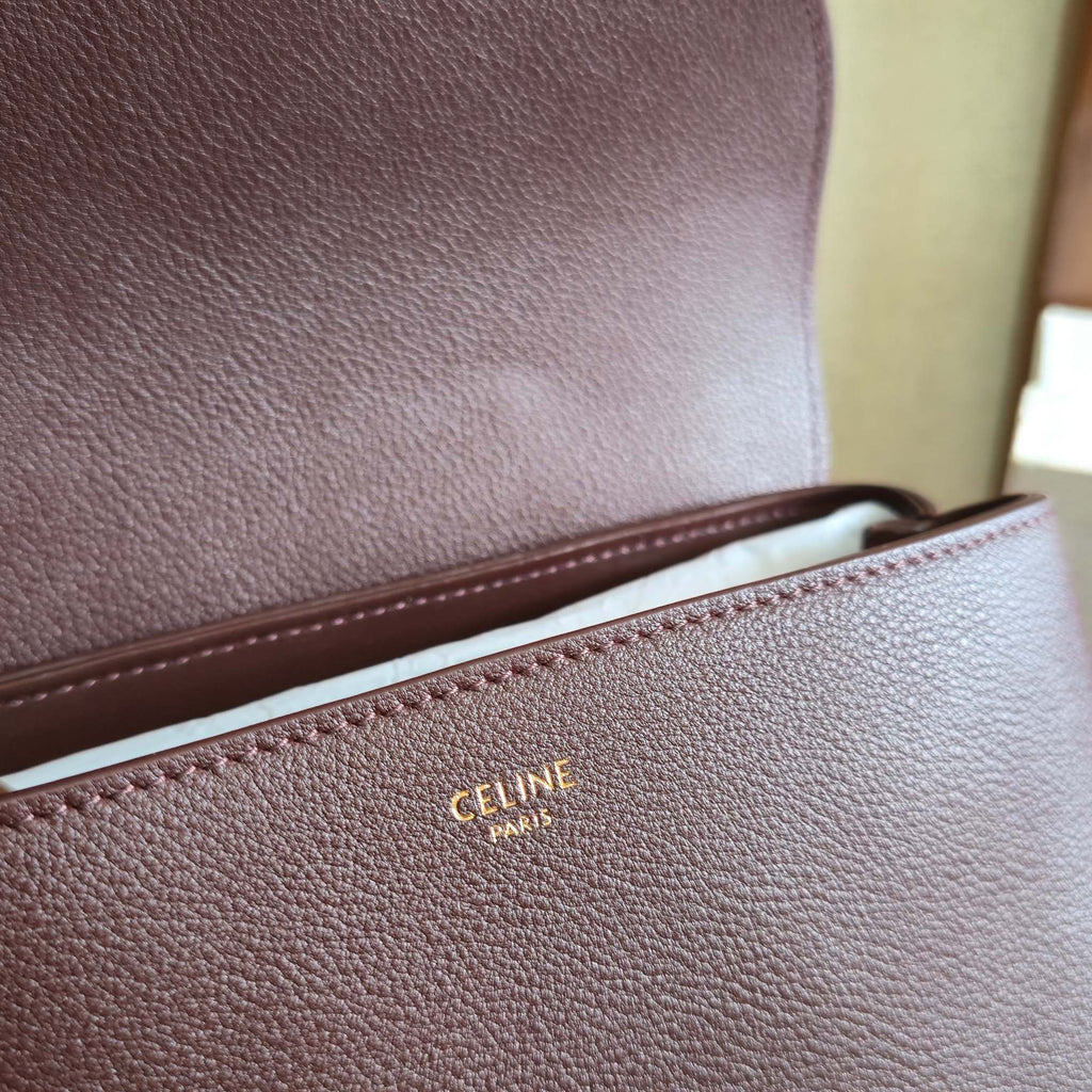 CELINE Triomphe Kelly Bag in Burgundy