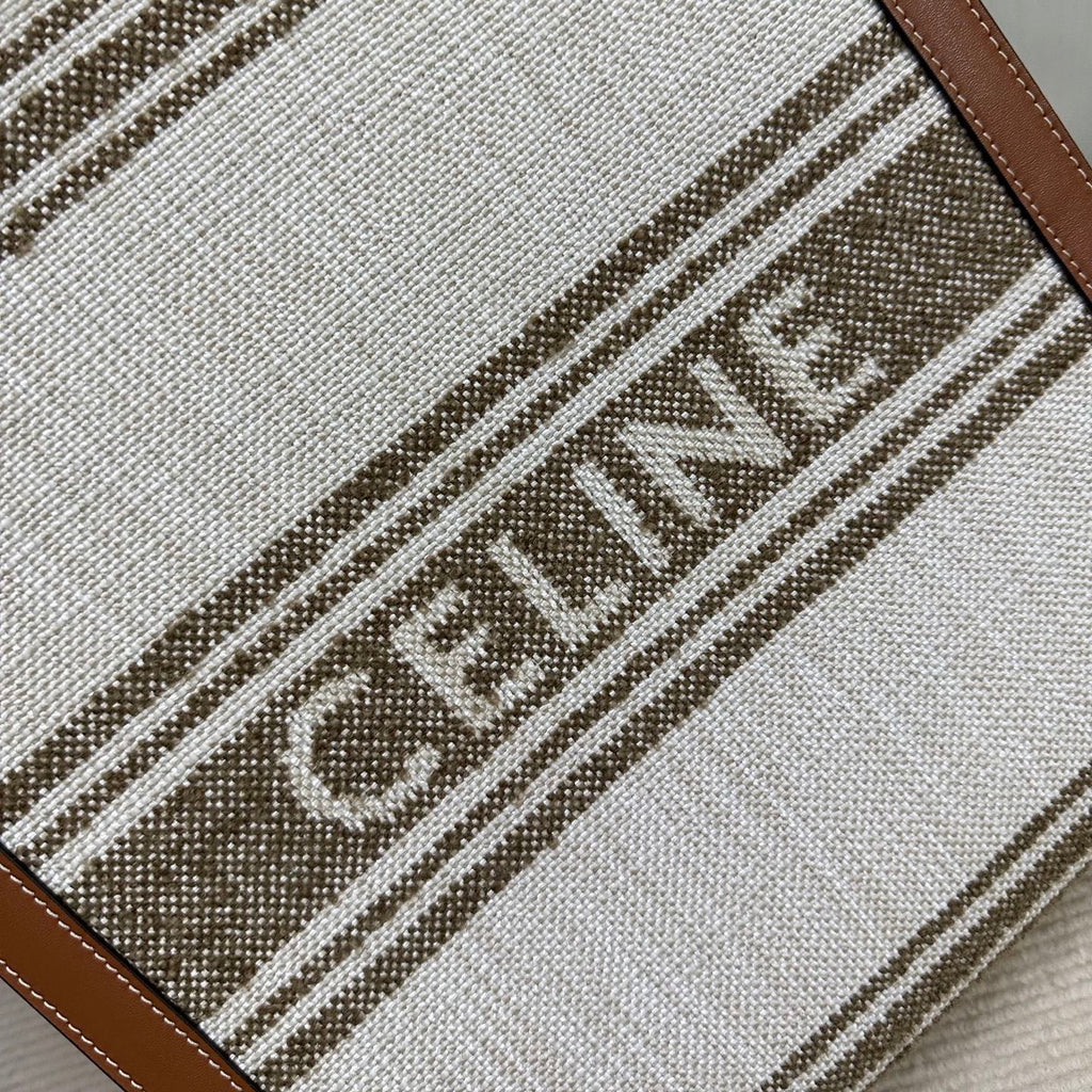 CELINE Bag in Apricot