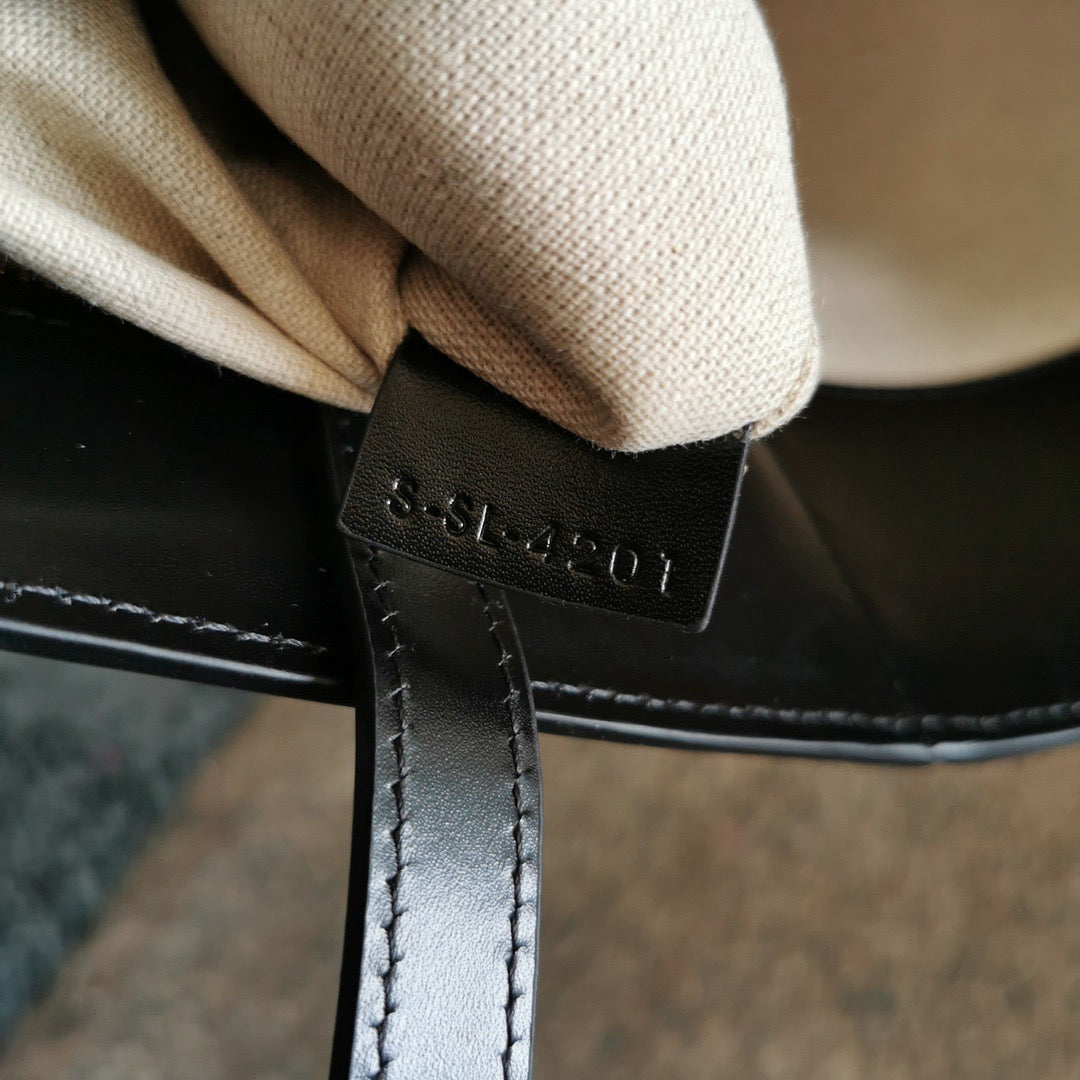 CELINE Cabas Tote Bag in Beige