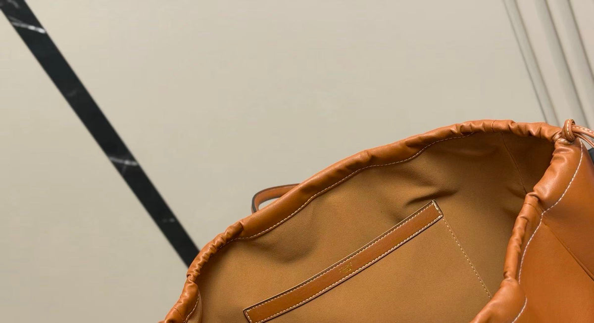 CELINE Tote Bag in Brown