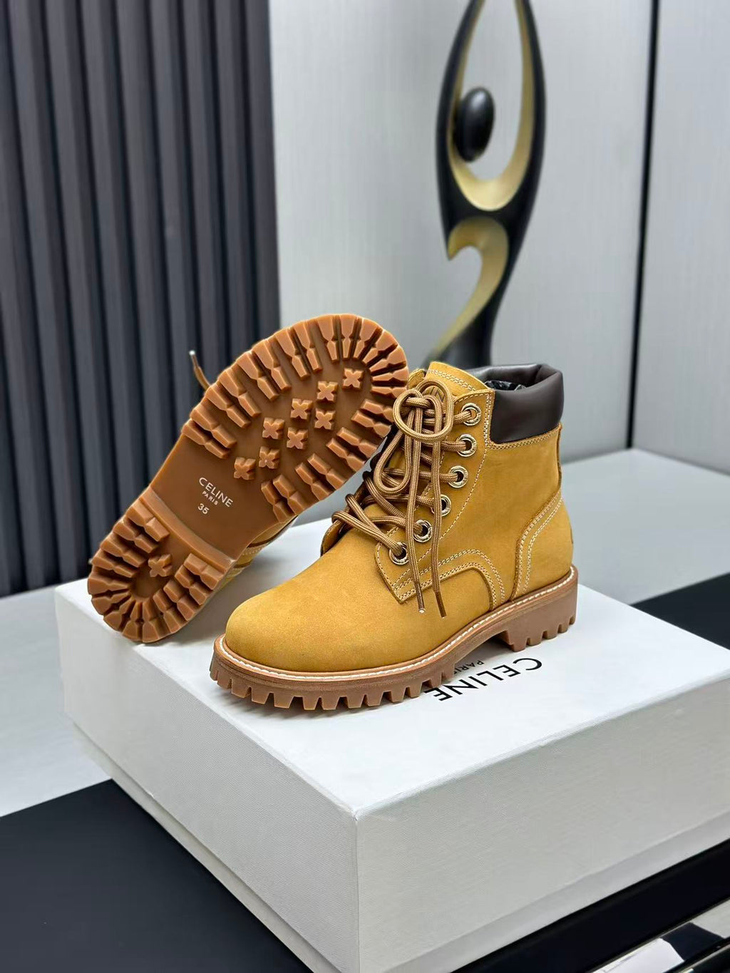 Celin Celine Yang Mi with Martin rhubarb boots 35-45