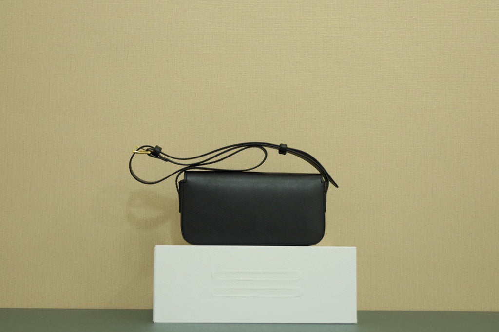 CELINE Triomphe Shoulder Bag — Leather | Black