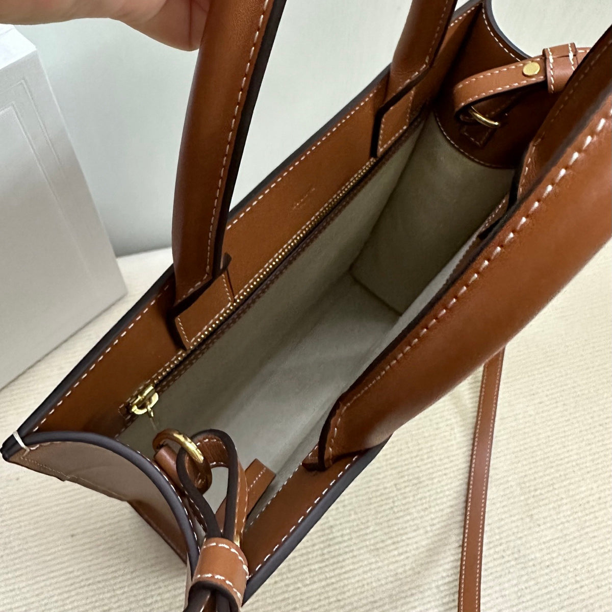 CELINE Bag in Apricot