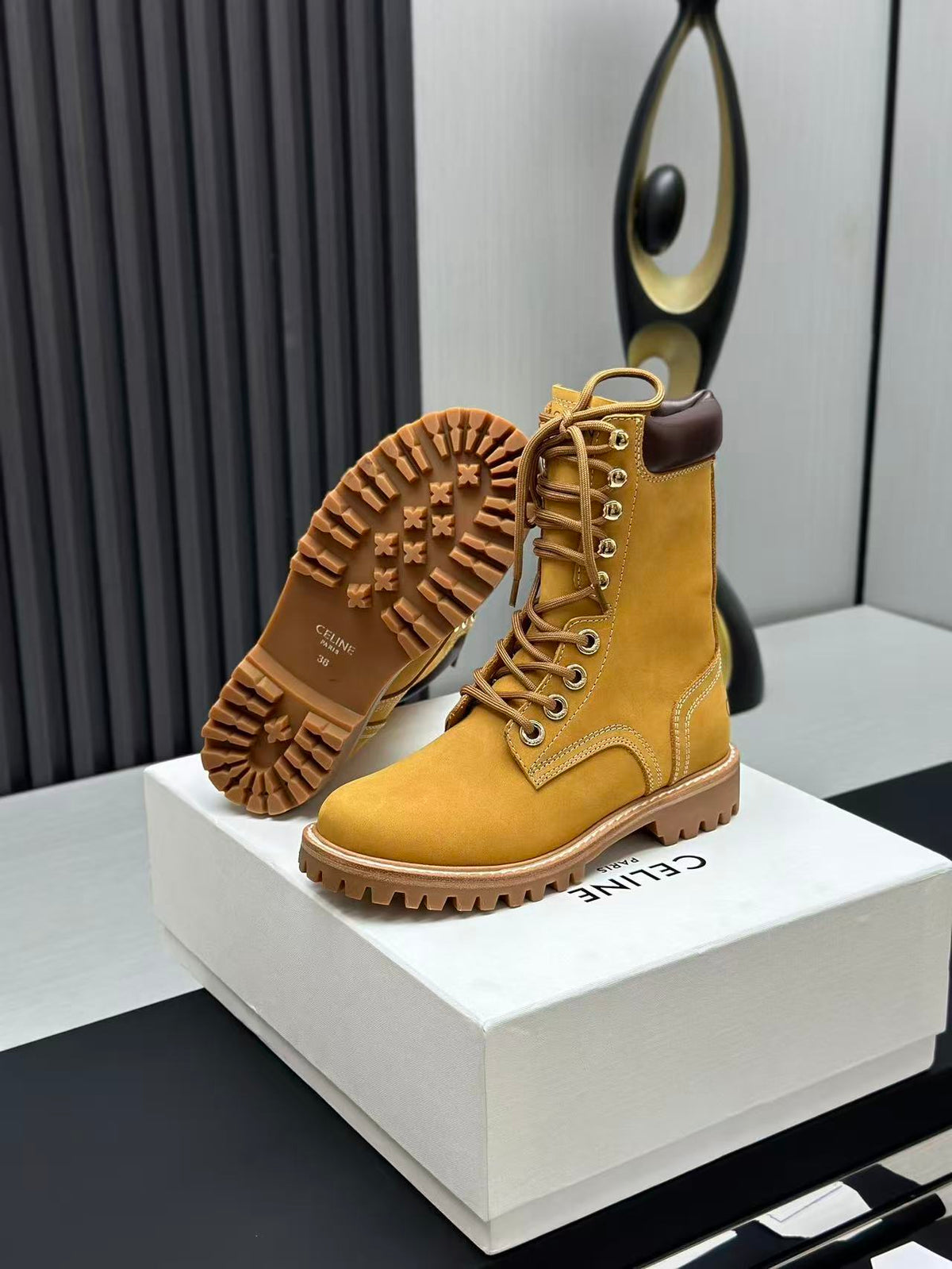 Celin Celine Yang Mi with Martin rhubarb boots 35-45
