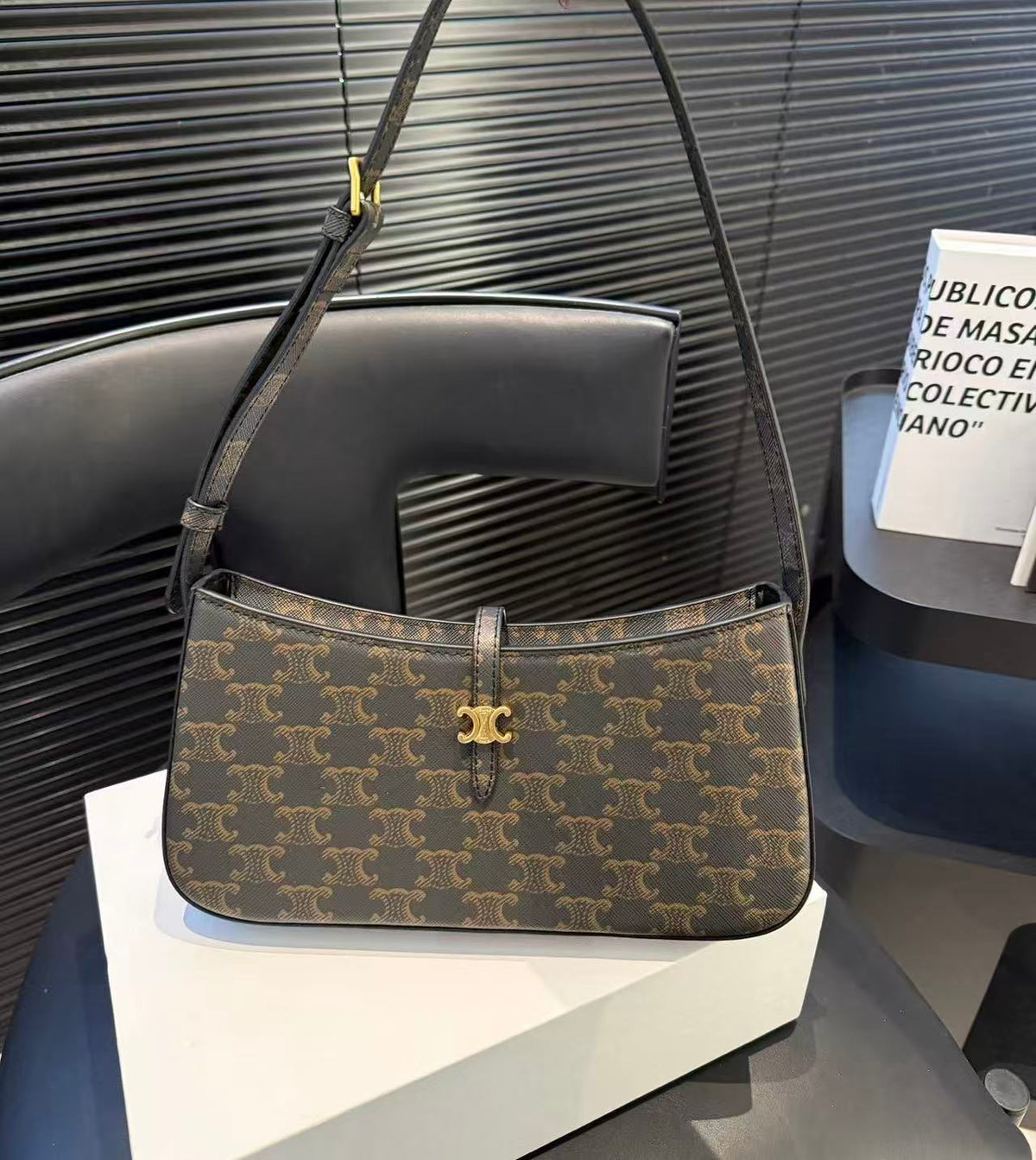 CELINE Brown Underarm Bag