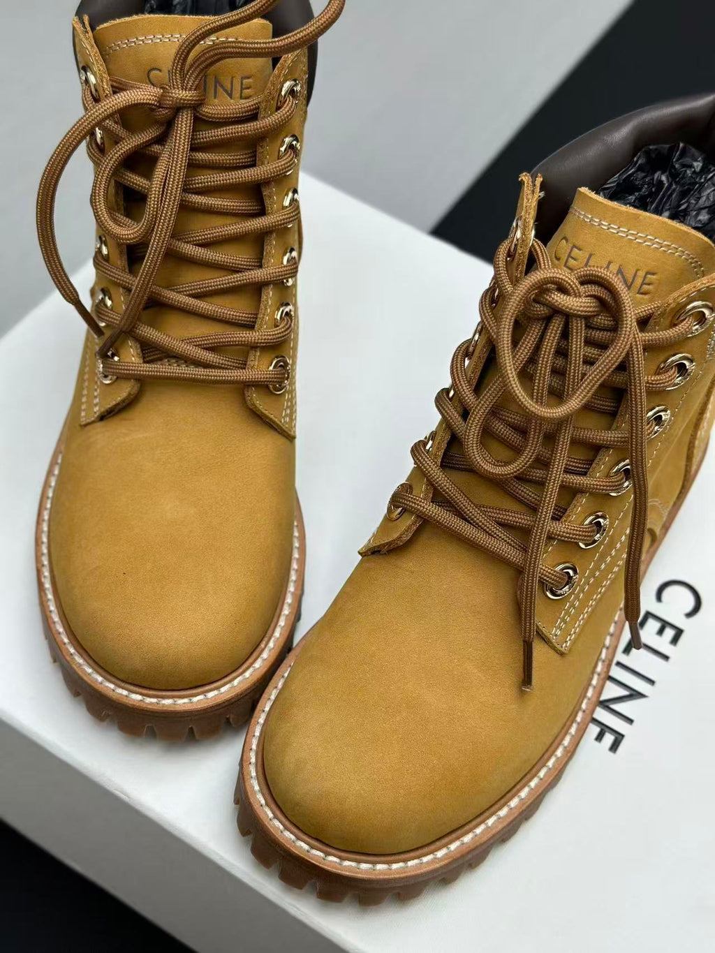 Celin Celine Yang Mi with Martin rhubarb boots 35-45