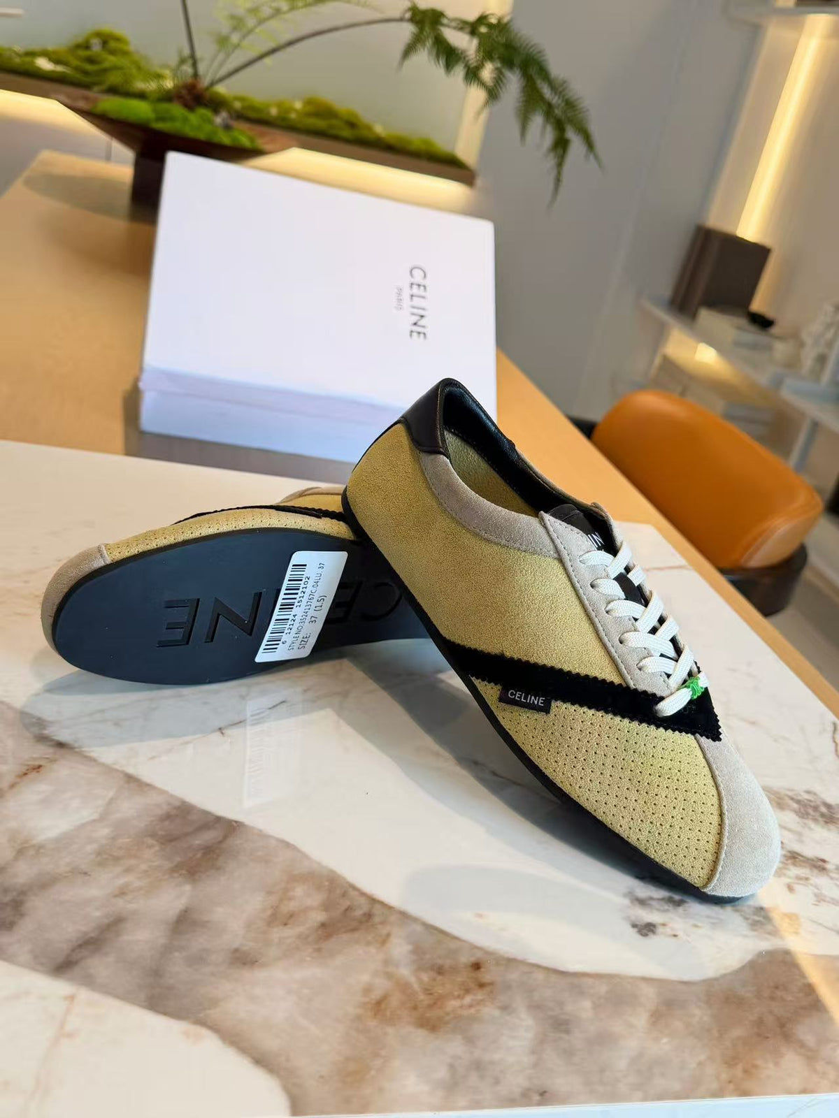 CELINE THE FLAT Men's Sheepskin & Cowhide Hollow Lace-Up Low-Top Shoes | Linen & Black | EU 39-46