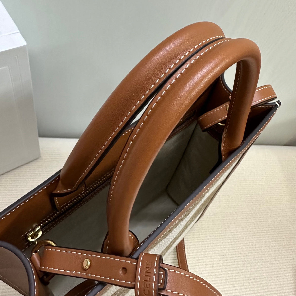 CELINE Bag in Apricot