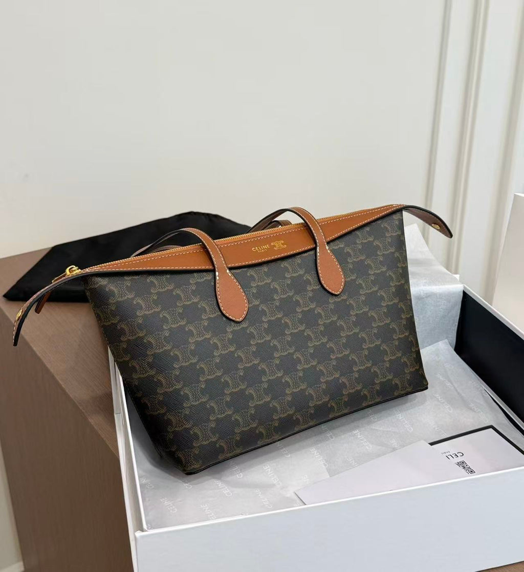 CELINE Underarm Shoulder Bag in Brown