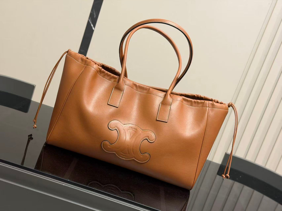 CELINE Tote Bag in Brown